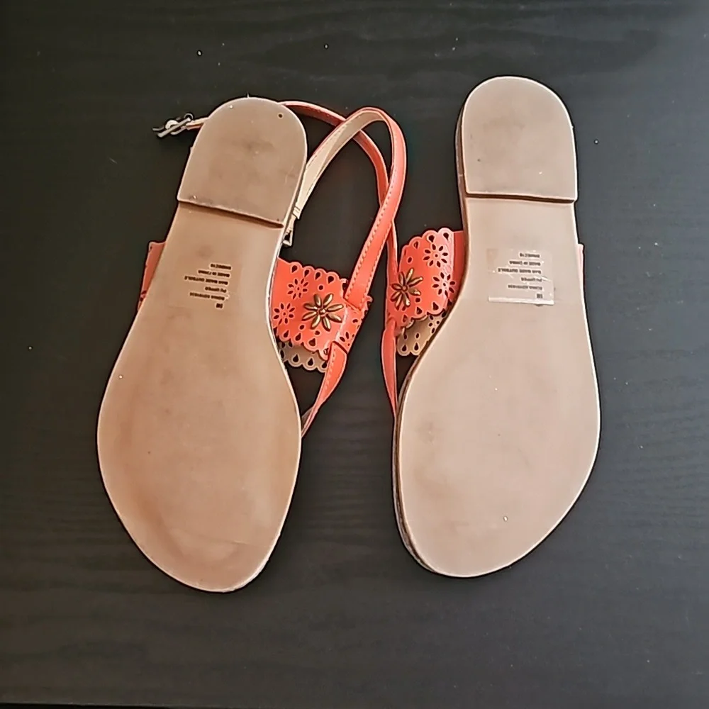 Sandals - Picture 3 of 3